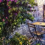 Perla Rossa Ξενοδοχείο 2*
