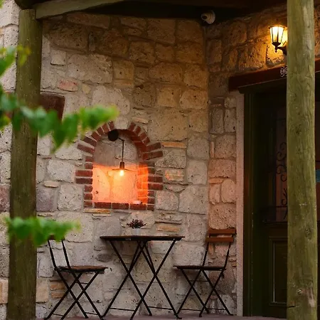 Perla Rossa 알라카티