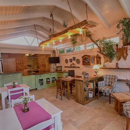 Perla Rossa 알라카티