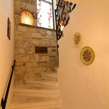 فندق Perla Rossa 2*